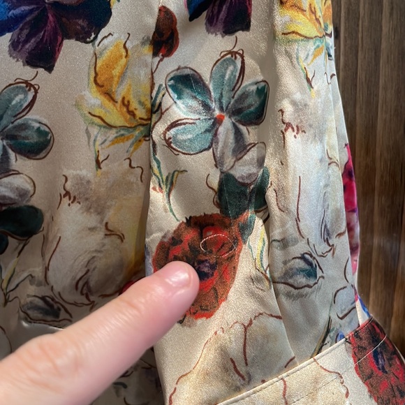 Dolce & Gabbana Silk Floral Button Up Blouse - Picture 4 of 9